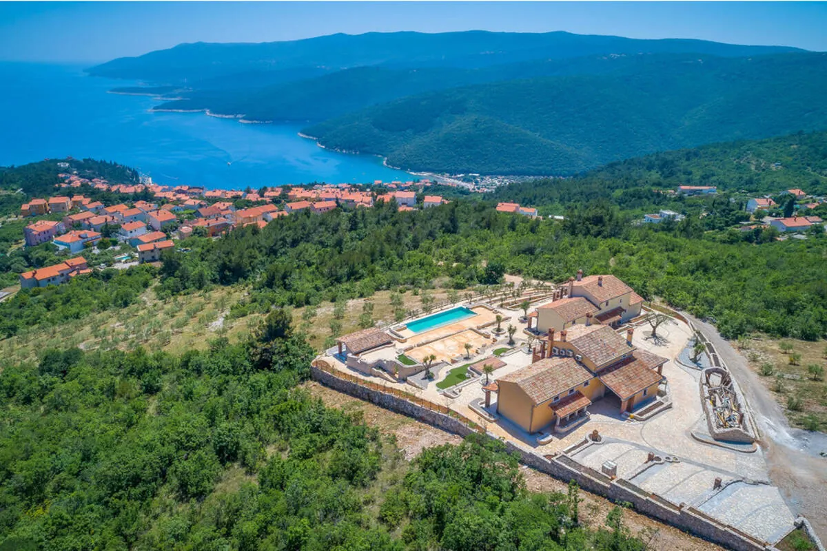 Villa garden