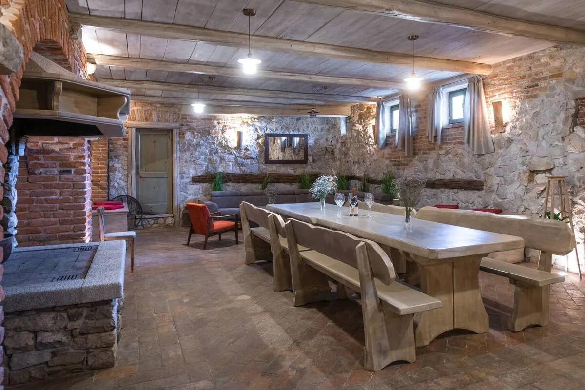 Taverna 2